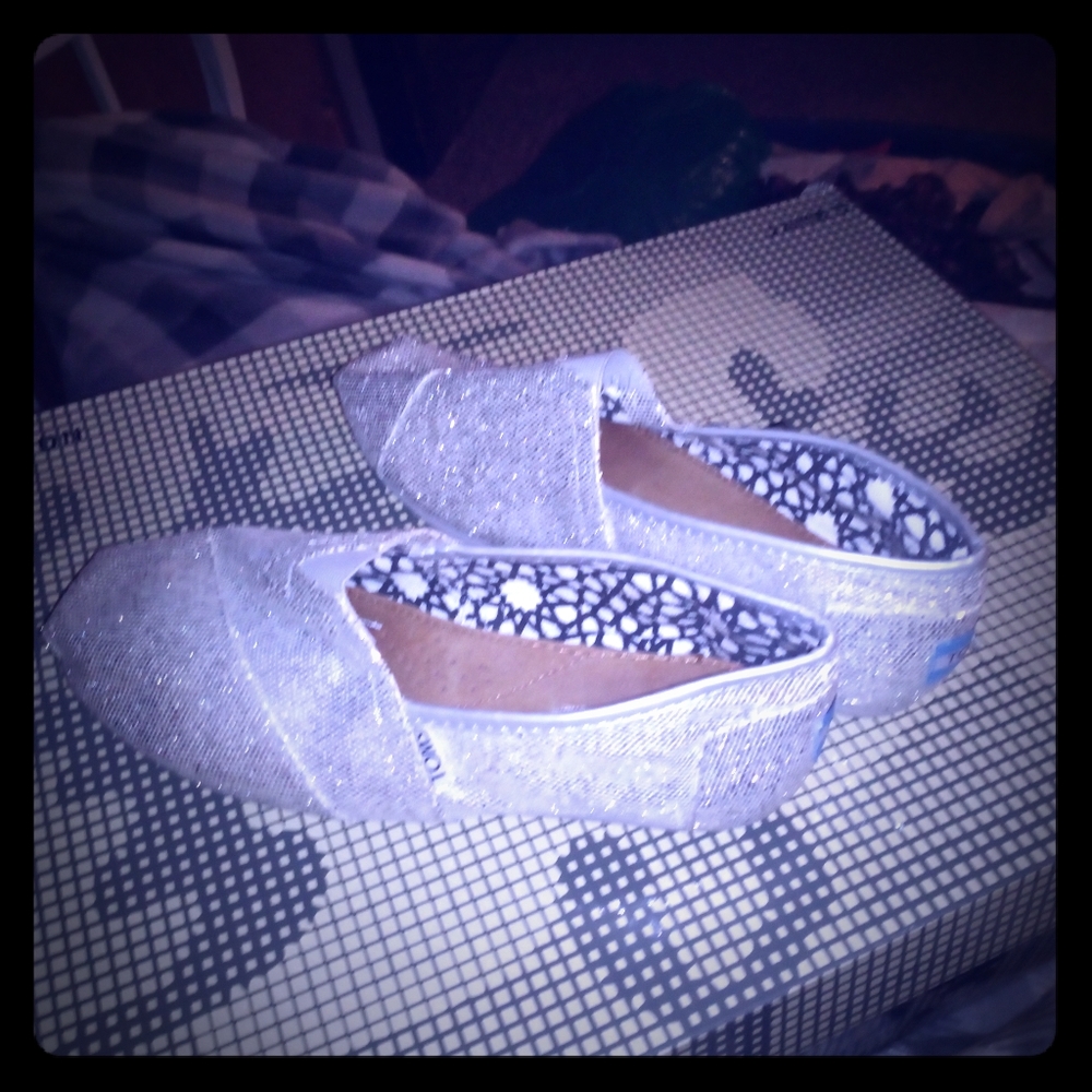 Toms